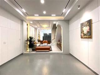 Bán nhà hxh . ô tô ngủ trong nhà cạnh kdc phú mỹ hưng chỉ 9 tỉ nhỉnh