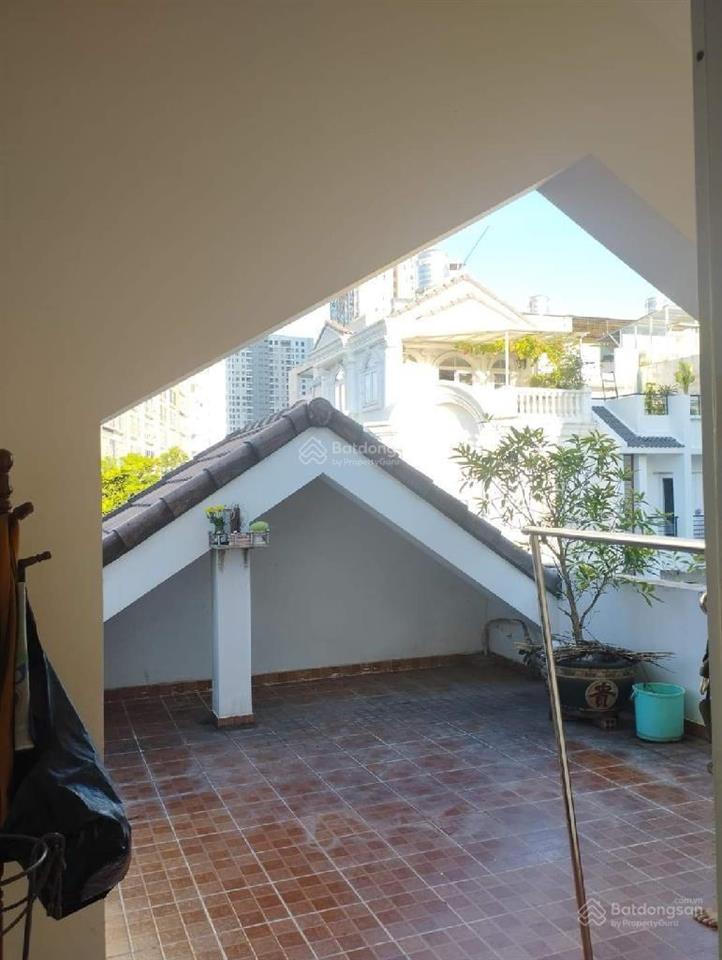 Bán nhà biệt thự khu hoàng quốc việt . q7 . dt 10m x 20m đường 12m cạnh pmh . chỉ 17 tỉ