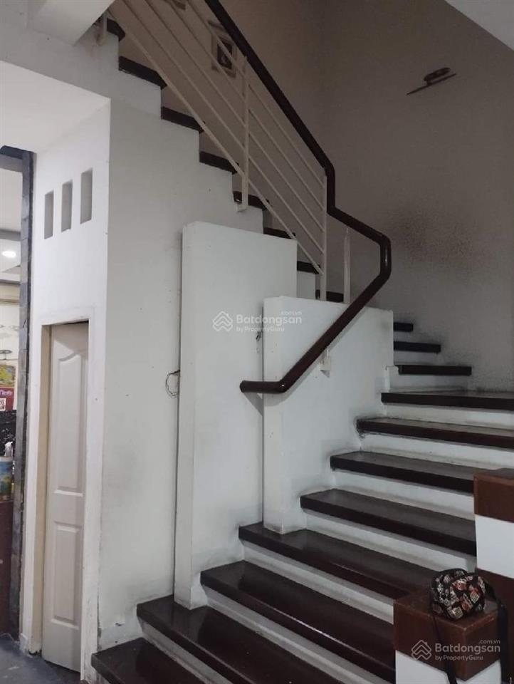 Bán nhà biệt thự khu hoàng quốc việt . q7 . dt 10m x 20m đường 12m cạnh pmh . chỉ 17 tỉ