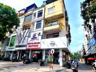 Cho thuê nhà mặt phố chùa bộc dt 70m2 x 5 tầng mt 5m. dãy lẻ vỉa hè rộng. giá 60tr/tháng