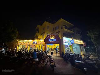 Cho thuê nhà mặt phố nguyễn văn huyên 140m2 mt 12m. vỉa hè rộng, thông sàn đẹp, hợp nhà hàng, cafe