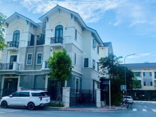 Chính chủ bán duy nhất căn biệt thự giá tốt nhất vsip chỉ cách hồ tây 12km