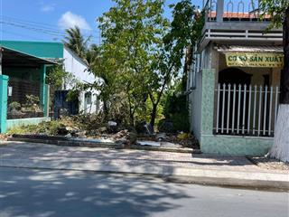 Cần ra nhanh lô đất gần đường trịnh như khuê bình chánh, gần chợ, ubnd, 850tr, 110m2, shr