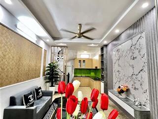 Nhà đẹp ở ngay  full nội thất gần oto ngõ thông tiện ích ngập tràn