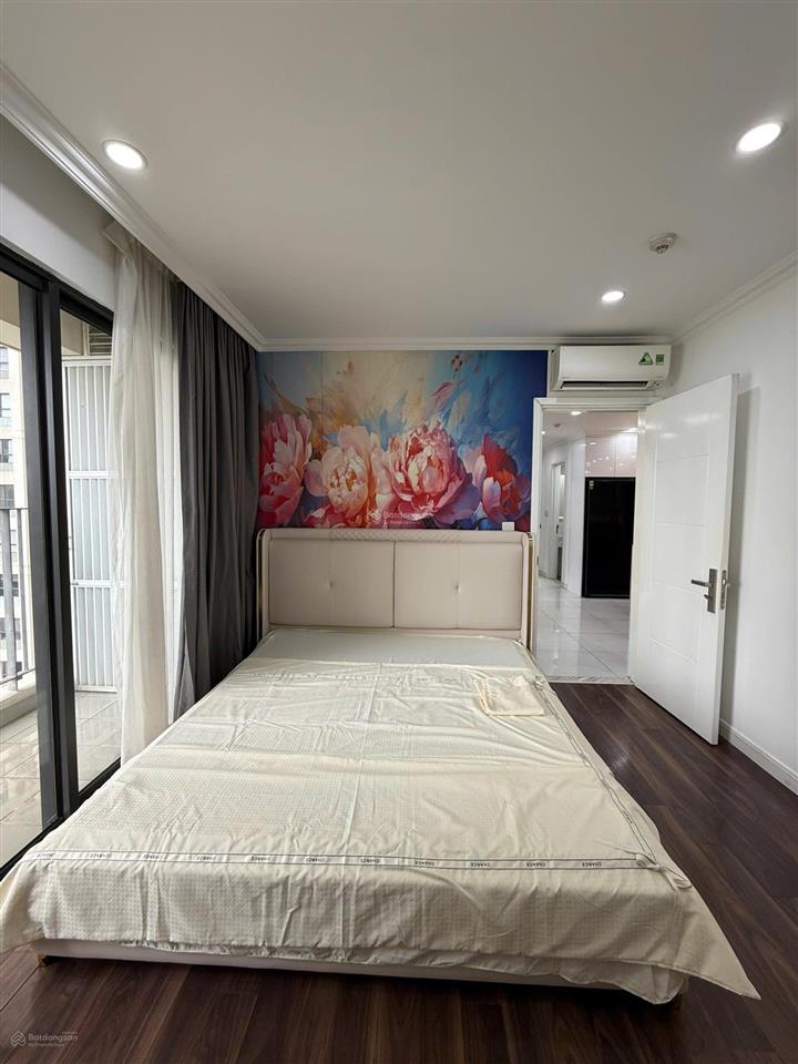 Chỉ từ 18 triệu sở hữu căn hộ 2n 2vs full đồ dcapitale siêu sang.  0329 288 ***