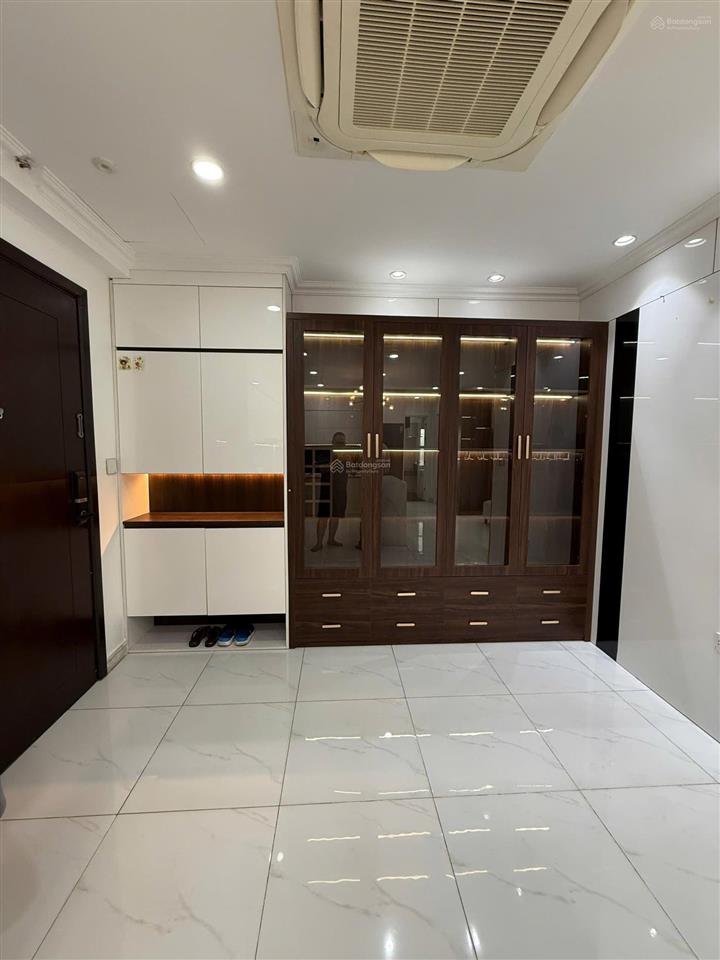 Chỉ từ 18 triệu sở hữu căn hộ 2n 2vs full đồ dcapitale siêu sang.  0329 288 ***