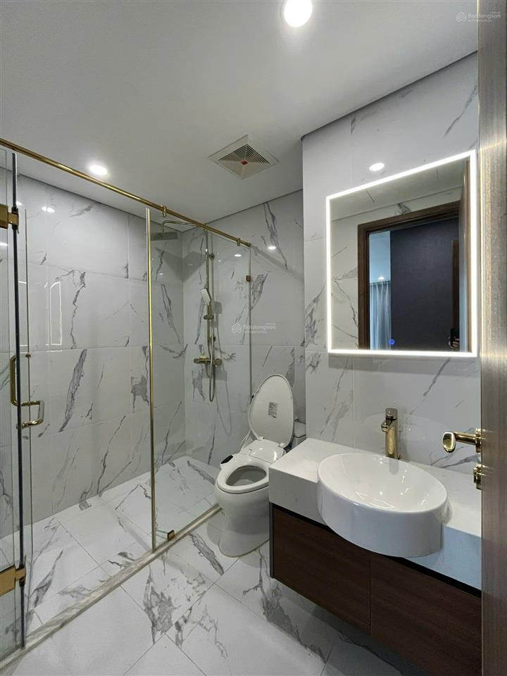 Chính chủ gửi quỹ căn stu1n2n3n dcapitale full đồ, không đồ giá tốt, miễn phí wifi 1 năm