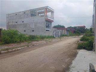 Bán nhà 3 tầng trên đất 125m2 vị trí trung tâm hành chính mới xã lạc đạo đường 7m, giá chỉ 5,8 tỷ