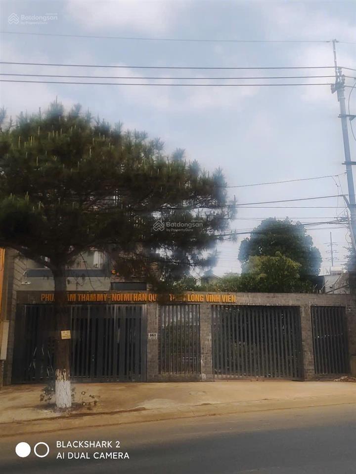 Bán nhà mặt phố hướng đôngnam. mt ngang 15m. view rừng thông tuyệt đẹp, không khí trong lành