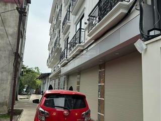 Bán nhà ngọc hồi oto vào nhà,cầu thang máy xịn sò,40 mét vuông 7 tỉ hơn
