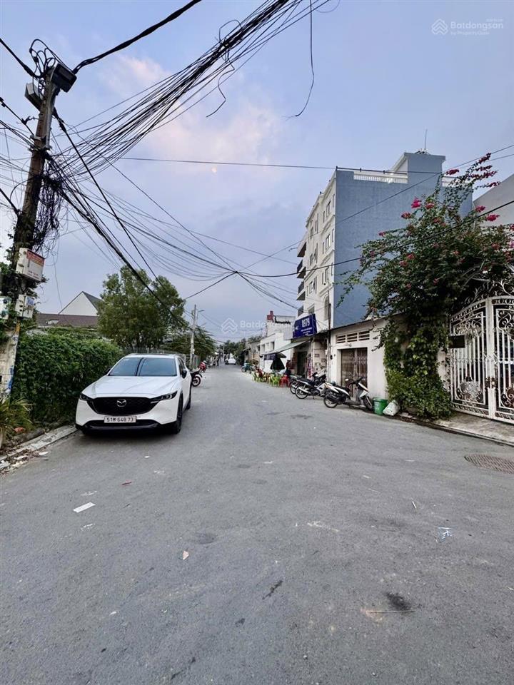 Nhà 3 tầng 113.8m2 góc hai mặt tiền đường số 11, nội thất gỗ cao cấp, view sông sài gòn giá 8.25 tỷ