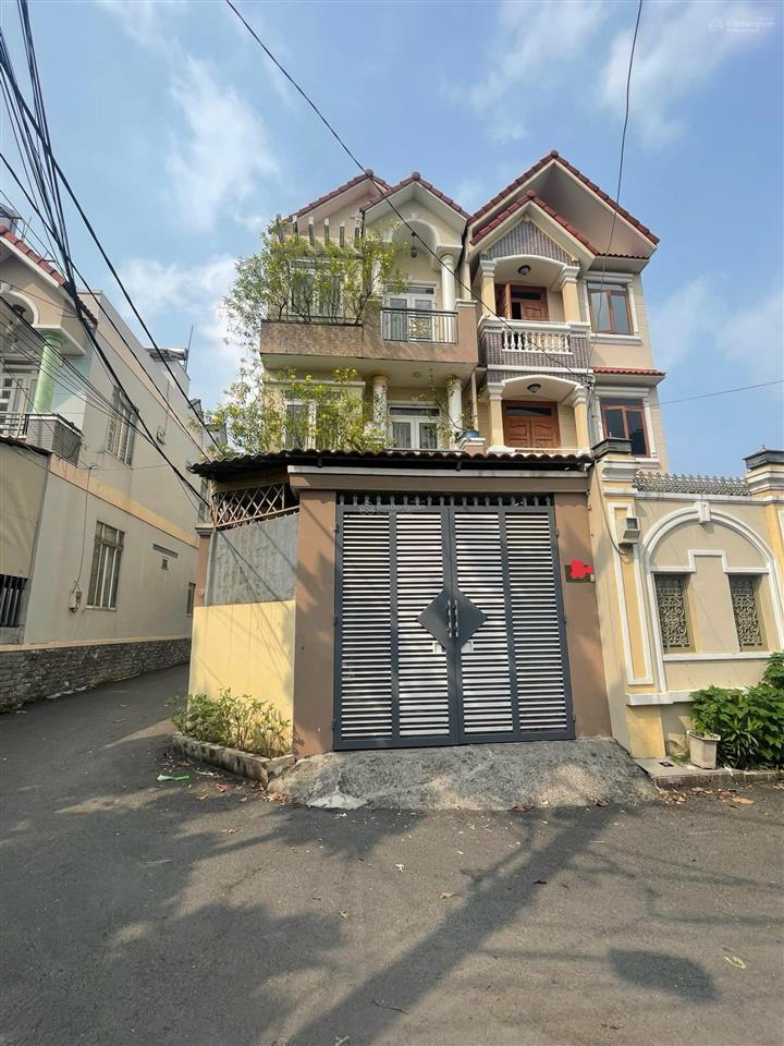 Nhà 3 tầng 113.8m2 góc hai mặt tiền đường số 11, nội thất gỗ cao cấp, view sông sài gòn giá 8.25 tỷ