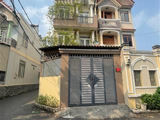 Nhà 3 tầng 113.8m2 góc hai mặt tiền đường số 11, nội thất gỗ cao cấp, view sông sài gòn giá 8.25 tỷ