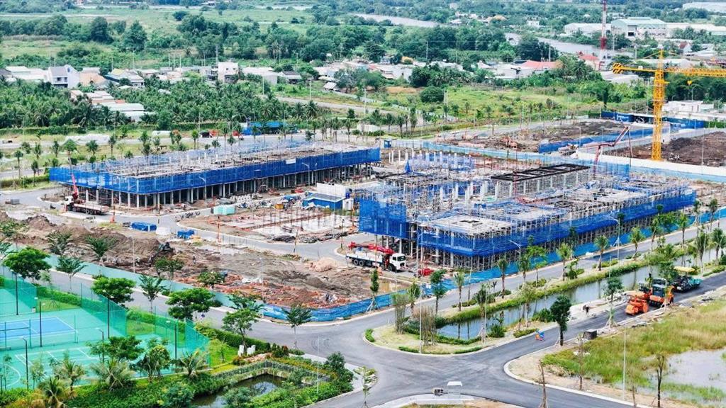 Nhà phố 3 tầng la home chỉ 3.79 tỷ/căn về q.bình tân, q8, q5 chỉ 1520 phút