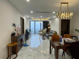 Bán căn hộ 3 ngủ diện tích 99m2 view sân golf tầng trung, toà s5 sunshine city ciputra