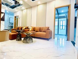 Chính chủ bán gấp tập thể hoàng quốc việt, cầu giấy, 70m, 2 ngủ, 2vs, sổ đỏ chính chủ.