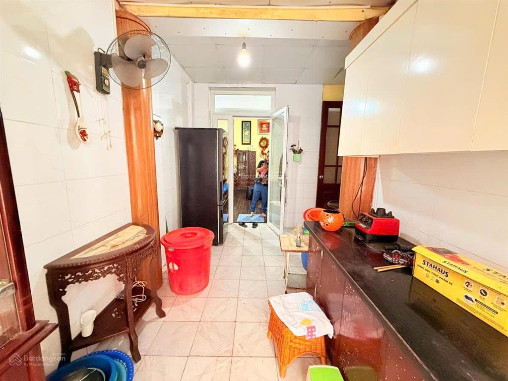 Bán tập thể thịnh quang  đống đa, tầng 2 + 3, sổ 100m2 sử dụng 180m2. giá hơn 6 tỷ