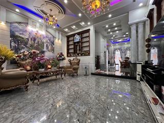 Siêu biệt thự 3 tầng mặt tiền vip ngay metro q12