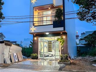 Chính chủ bán nhà phố cao cấp  không gian xanh  ngay khu tt tp tân an