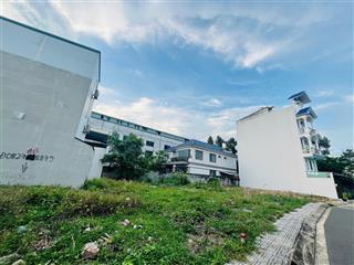 Đất đẹp  ngay phạm văn đồng  đường nhựa 8m.khu dân cư đồng bộ nhà lầu.(ngang 4.7m)sổ sẳn.