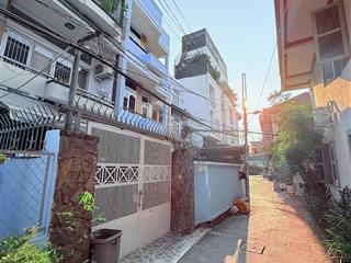 Nhà riêng 3 tầng 4,13 x 15,9m nở hậu, hẻm 445 nơ trang long thông 550 phạm văn đồng