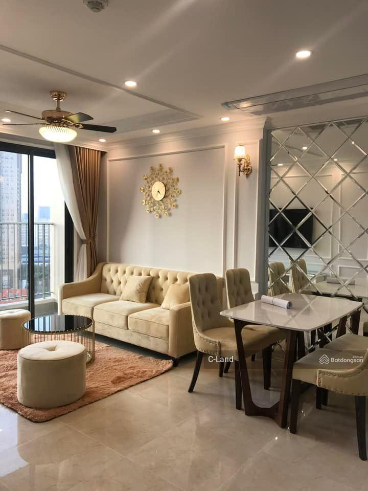 Cam kết giá thật. căn hiếm 2pn 70m2 cần bán tại toà c6  d'capitale trần duy hưng. giá 9.2 tỷ