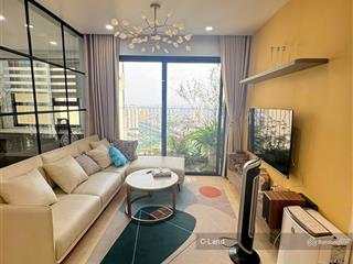Cho thuê căn hộ 2 ngủ 2 vệ sinh view hồ tại d'capitale trần duy hưng. giá 22tr/tháng