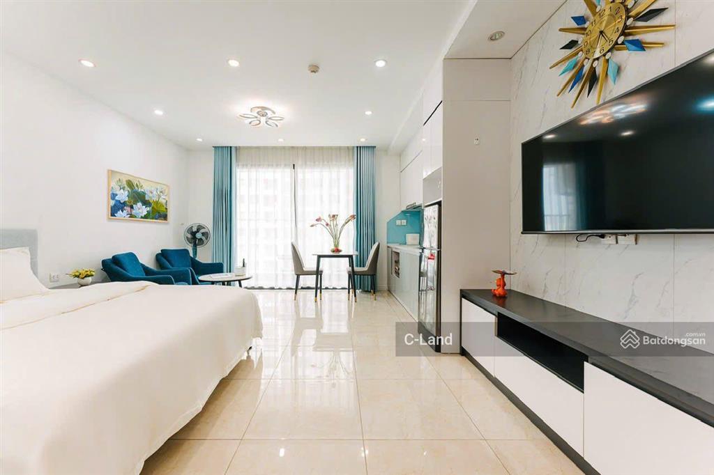 Studio full nội thất có thể chuyển vào ngay. giá 14tr/tháng. vinhomes dcapitale