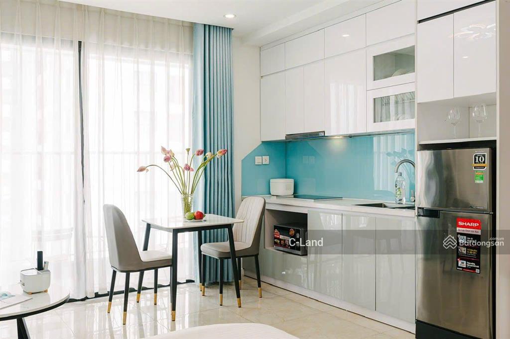 Studio full nội thất có thể chuyển vào ngay. giá 14tr/tháng. vinhomes dcapitale