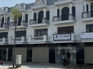 Ra hàng căn thăng long 1 trệt 2 lầu