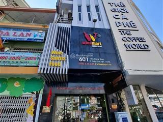 Bán nhà siêu vị trí mặt tiền trần hưng đạo, q1 diện tích 5x20 cn 100m2 hđt 120tr/tháng