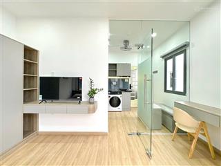 Thuê ngay studio tách bếp, ban công, gần hàng xanh, cầu thị nghè, ngay nguyễn cửu vân, bình thạnh