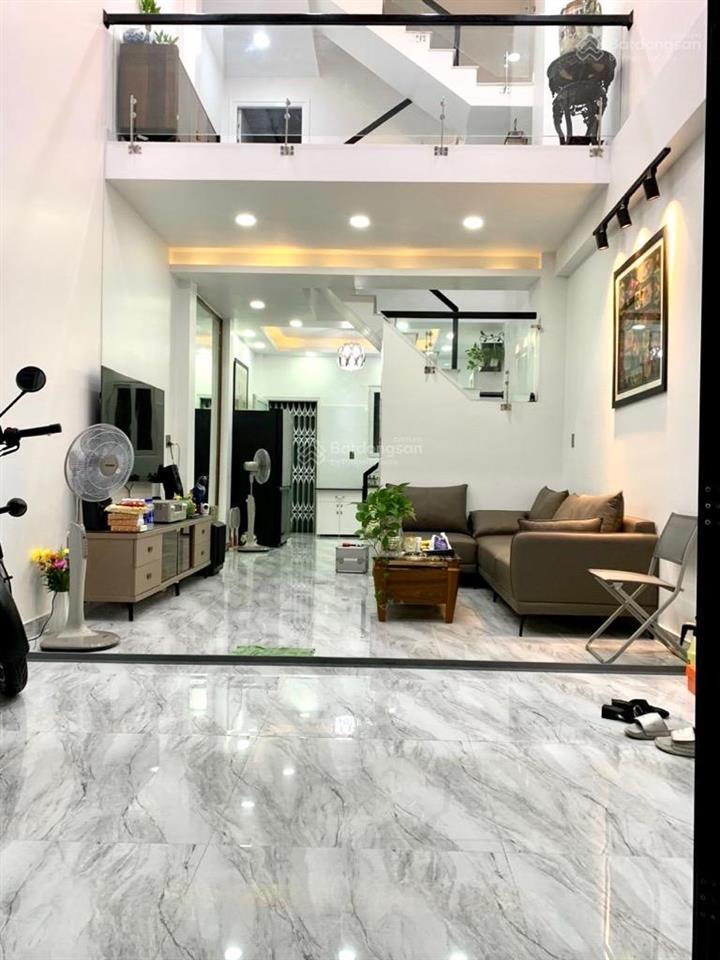 Bán nhà đẹp hơn 8 tỷ, 68m2, 4 tầng, ngay gò dầu, tân phú
