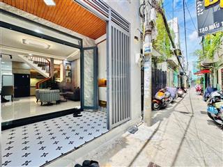 Nhà đẹp phú nhuận  chỉ việc kéo vali vào ở  huỳnh văn bánh  gần chợ, sân bay, quận 1