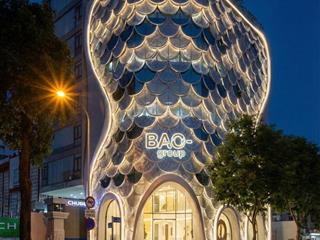 Tòa nhà văn phòng 2600 m2 sàn, lô góc trung tâm quận 1 460 tỷ