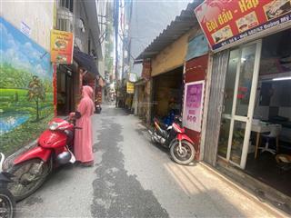 Siêu phẩm toà ccmn  tầng 1 thuê kinh doanh  ô tô  ngõ thông  26 căn hộ  dòng tiền 200tr/tháng.