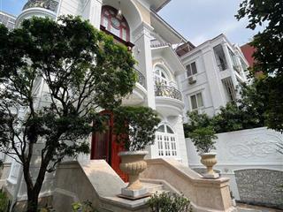 Giảm sâu 10 tỷ chính chủ cần bán biệt thự siêu đẹp đường 42 p. thảo điền quận 2 dt 360m2 giá 70 tỷ