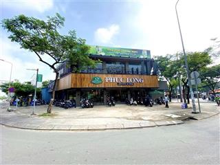 Hàng hiếm chính chủ cần bán nhà góc 3 mặt tiền đường lê văn lương và nguyễn hữu thọ quận 7.dt 200m2