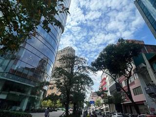 Siêu vị trí,chủ cần bán toà nhà mặt tiền đường hồ tùng mậu p.bến nghé quận 1.dt6x36m2 giá 230 tỷ.