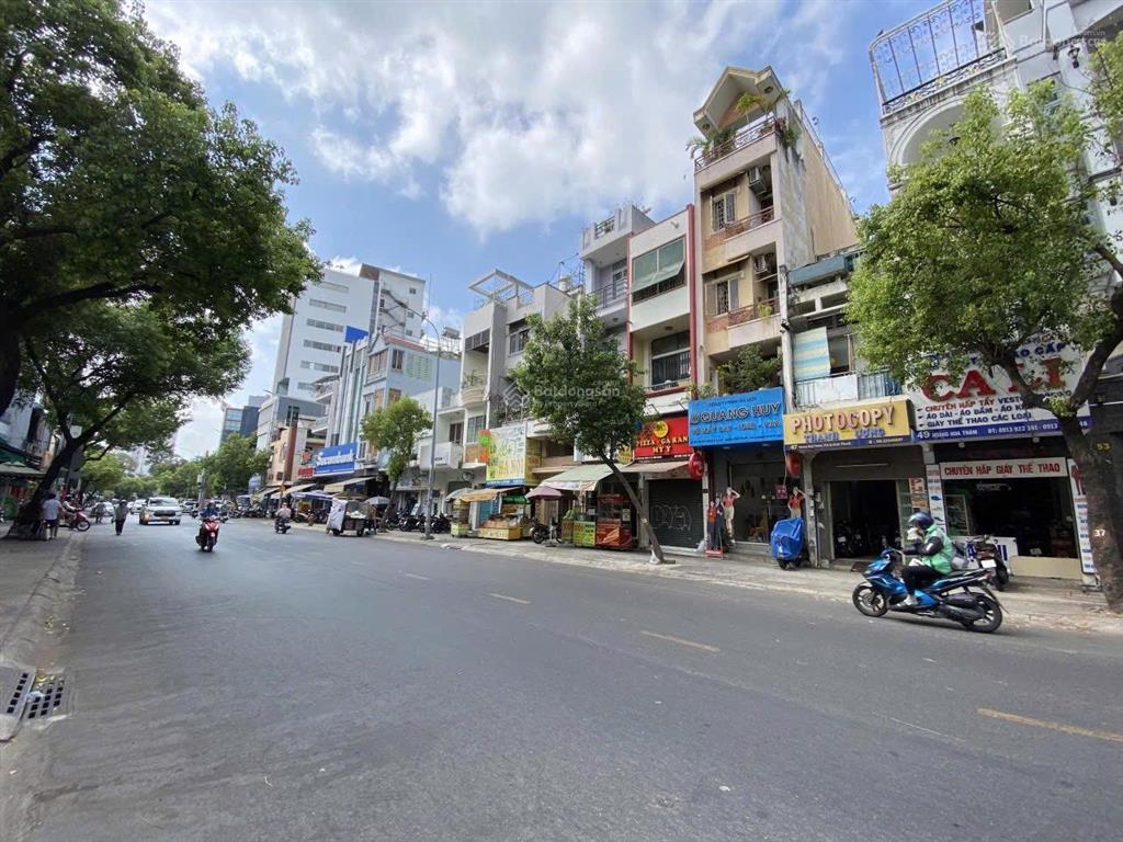 Khan hiếm!chủ cần bán khuôn đất hiếm dt14x24m2 mặt tiền đường hoàng hoa thám p7 bình thạnh 85 tỷ.