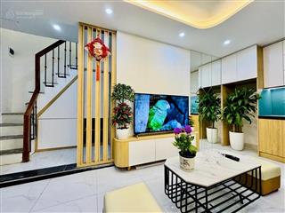 Bán nhà kim ngưu, hai bà trưng 1 nhà ra ô tô 30m2 4 tầng mặt tiền 4.8m giá 6.25 tỷ