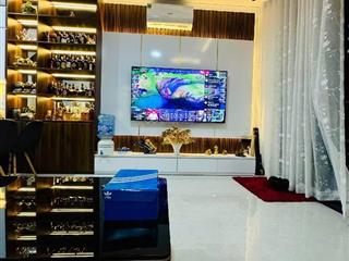 Bán nhà phương canh,nam từ liêm, lô góc , diện tích rộng, ô tô đỗ cửa , kinh doanh ,gần trường fpt