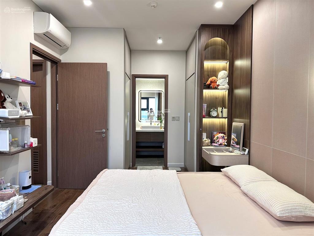 Chung cư thái hà em viên có căn 2 pn 70 m²nhà đẹp,sẵn sổ,giá tốt,chủ rất thiện trí.