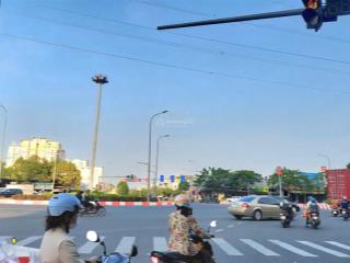 Bán gấp  215 m2 đất  mặt tiền đường bưng ông thoàn ngay villa park  vx liên phường 14.7 tỷ