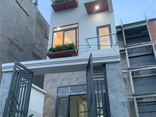 Nhà 1 trệt 2 lầu hẻm xe hơi cách mt lê văn việt 50m, dt 69 m2 giá 5,4 tỷ