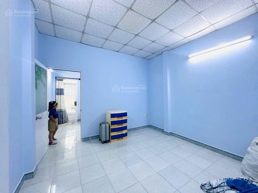 Tân phú  nhà 3 tầng đúc  4x12  ngay khu tân sơn nhì  4,7t tl