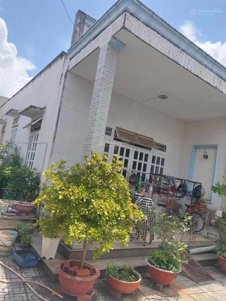 Bán nhà chỉ 46 tr/m2 tt phước long b, dương đình hội, tt 137 m2 ngang 6.1 m tt quận 9