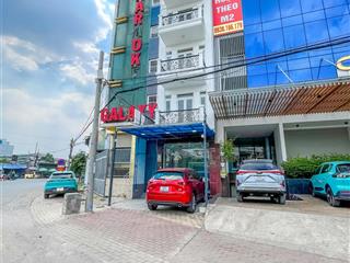 Chủ ngộp cần ra gấp nhà 4 tầng có thang máy ở mặt tiền ngã tư ga, có thang máy, thương lượng mạnh