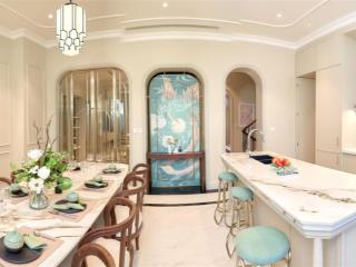 Chính chủ bán liền kề lô góc mặt tiền rộng kinh doanh, hướng đông nam  vườn hoa giá 6,x tỷ