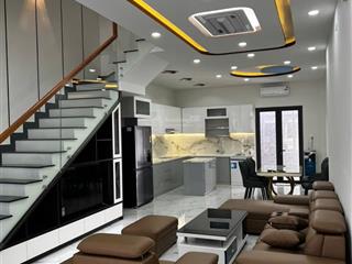 Mỹ gia gói 5 xịn đối diện công viên giá 7.1 tỉ có 3pn và 4wc với nội thất xịn sò